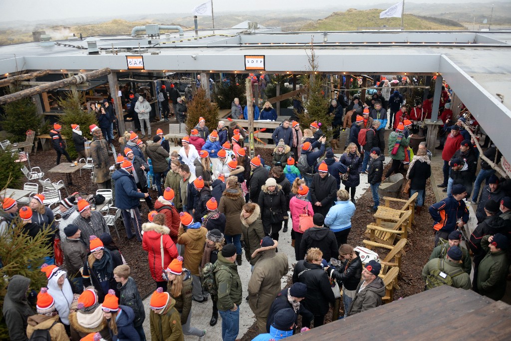 ../Images/Nieuwjaarsduik Nederzandt 2017 003.jpg